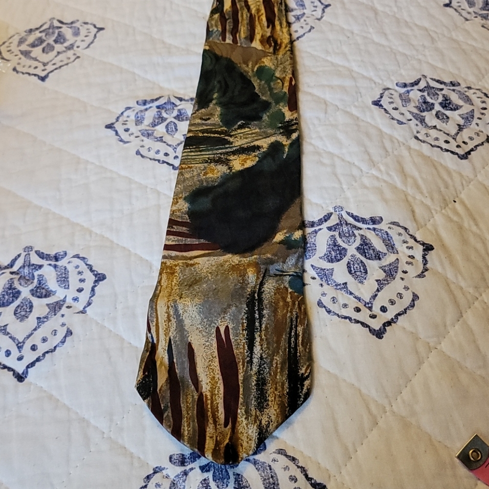 Viaggio 3 3/4"x56" 100% Silk